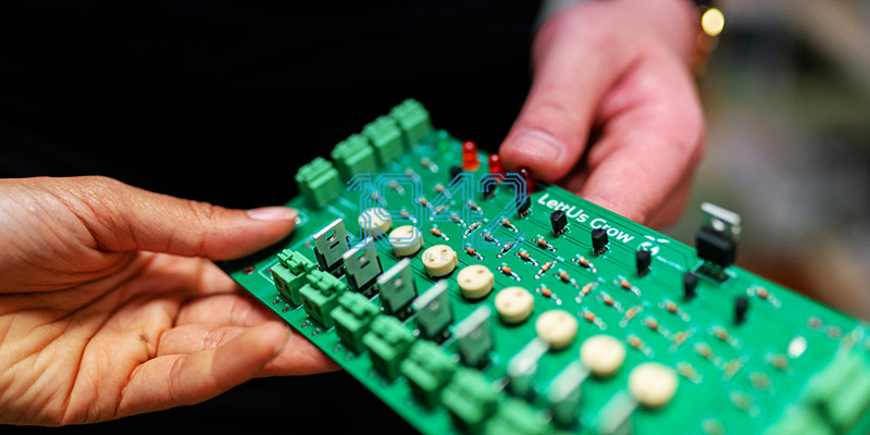 PCBA包工包料廠家_SMT貼片加工一站式服務(wù)商