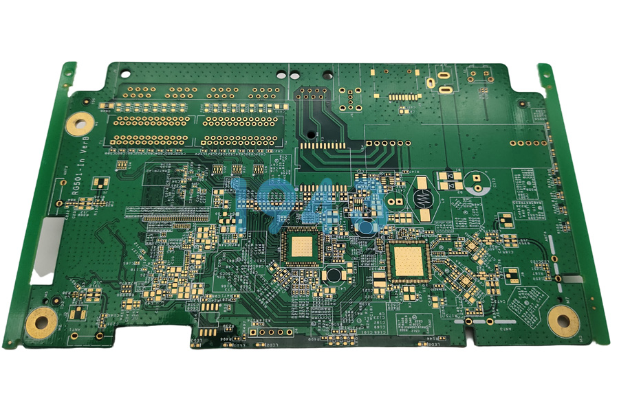 PCB加工是什么？從PCB制造到SMT貼片的完整解析