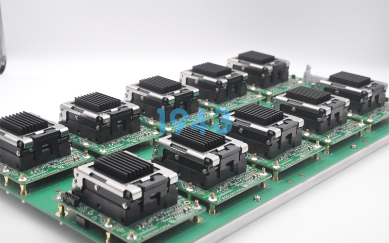 半導體老化測試板